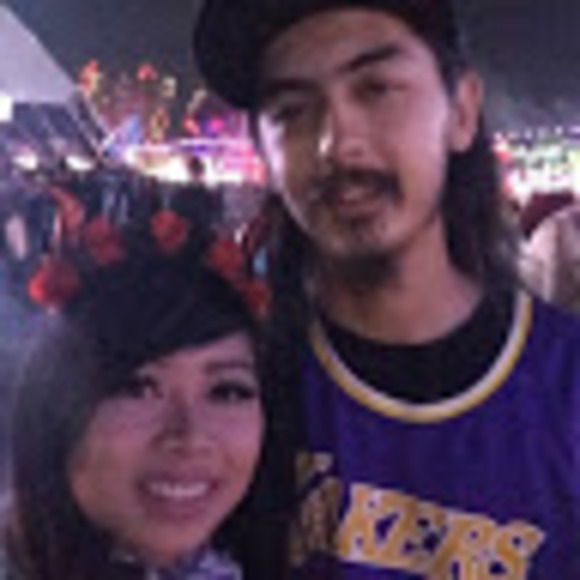 Meet your Posher, Steph - Picture 1 of 3